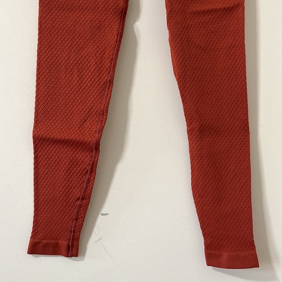 Balance Athletica Quartz Collection Amber Seamless Full Length Leggings Sz M - Picture 4 of 8